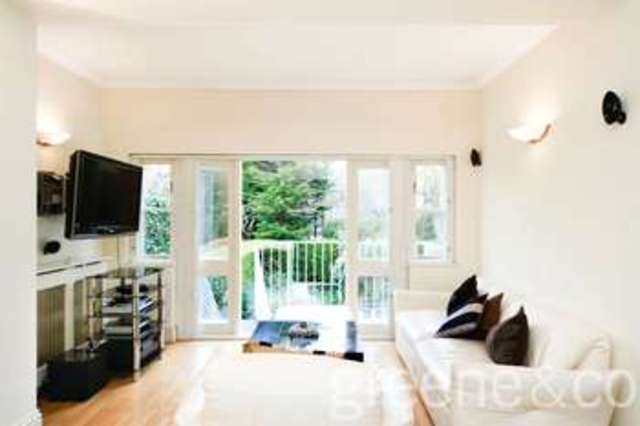  Image of 3 Bedroom Flat for sale at Mapesbury Cons Area London Fortune Green, NW2 4DX