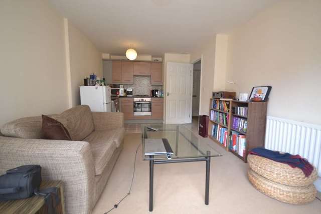  Image of 1 Bedroom Flat to rent at The Hub, Caversham Road  Reading, RG1 7AY