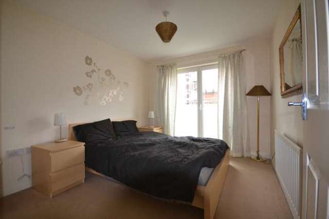 Image of 1 Bedroom Flat to rent at The Hub, Caversham Road  Reading, RG1 7AY