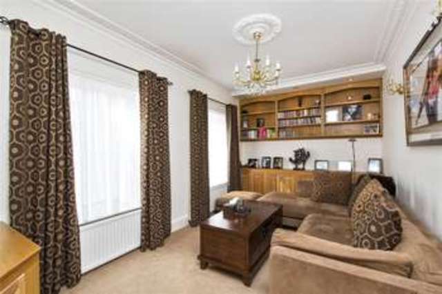  Image of 7 Bedroom Detached for sale at Finchampstead Wokingham Finchampstead, RG40 3SS