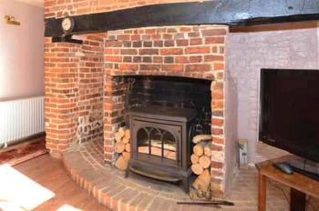  Image of 2 Bedroom Detached for sale at Eythorne Dover Dover, CT15 4BG