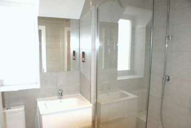  Image of 4 Bedroom Detached to rent at Stephenson Close Twyford Reading, RG10 9FG