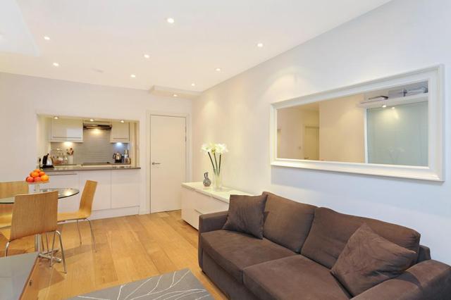  Image of 1 Bedroom Ground Flat to rent at Upper Addison Gardens  Holland Park, W14 8AP