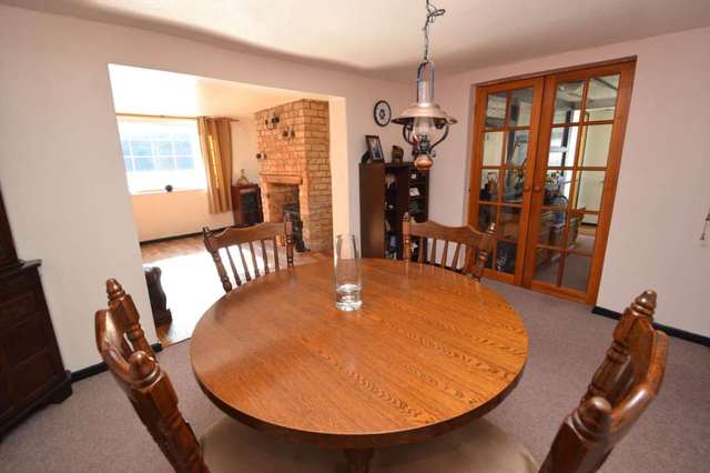  Image of 4 Bedroom Semi-Detached for sale at Vale View Tring Hill Tring, HP23 4LD