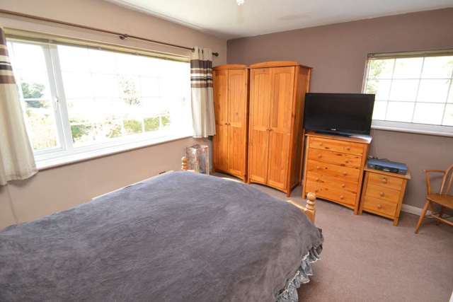  Image of 4 Bedroom Semi-Detached for sale at Vale View Tring Hill Tring, HP23 4LD