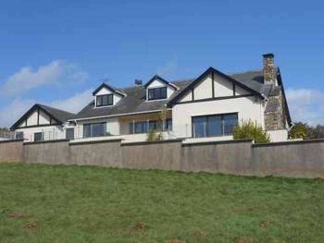 Image of 4 Bedroom Detached for sale at Llangennith  North Gower, SA3 1HU