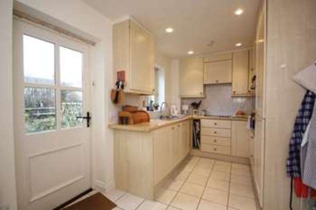  Image of 3 Bedroom Cottage for sale at West Allcourt  Lechlade, GL7 3FA