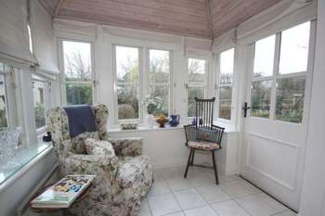  Image of 3 Bedroom Cottage for sale at West Allcourt  Lechlade, GL7 3FA