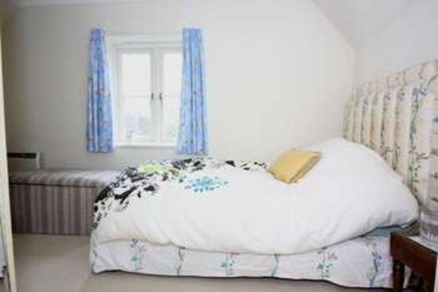  Image of 3 Bedroom Cottage for sale at West Allcourt  Lechlade, GL7 3FA