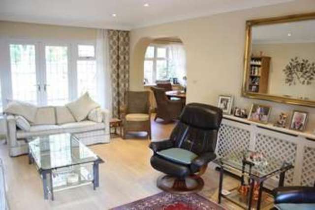  Image of 3 Bedroom Chalet for sale at West Hill Ottery St Mary Devon, EX11 1XH