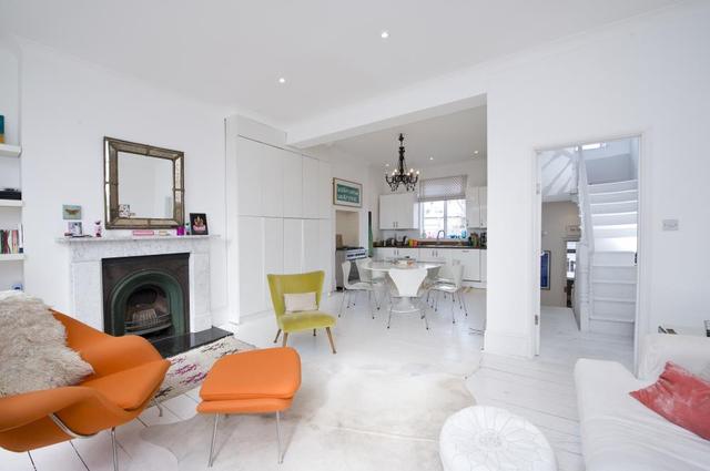 Image of 2 Bedroom Maisonette for sale at Westbourne Park Road  London, W11 1EQ