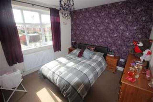  Image of 3 Bedroom Semi-Detached for sale at Ipswich, IP4 4AE