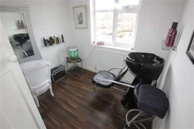  Image of 3 Bedroom Semi-Detached for sale at Ipswich, IP4 4AE