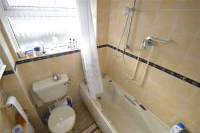  Image of 2 Bedroom Terraced for sale at Maidenhead Berkshire Maidenhead, SL6 8AP