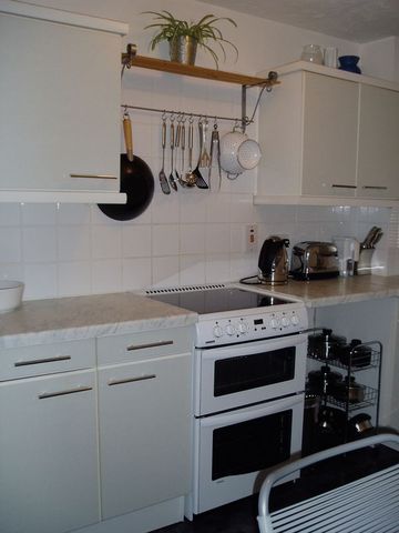  Image of 1 Bedroom Terraced for sale at Donaldson Way, Woodley, Reading, RG5 4XL