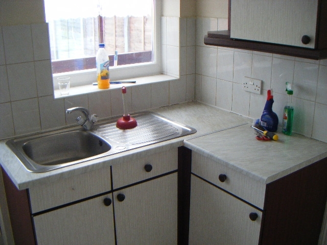  Image of 3 Bedroom Detached to rent at Wychbold Cresent Kitts Green Birmingham, B33 9TD
