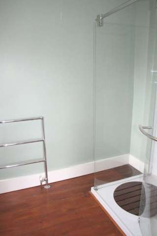  Image of 1 Bedroom End of Terrace to rent at TORQUAY Devon, TQ2 5AR