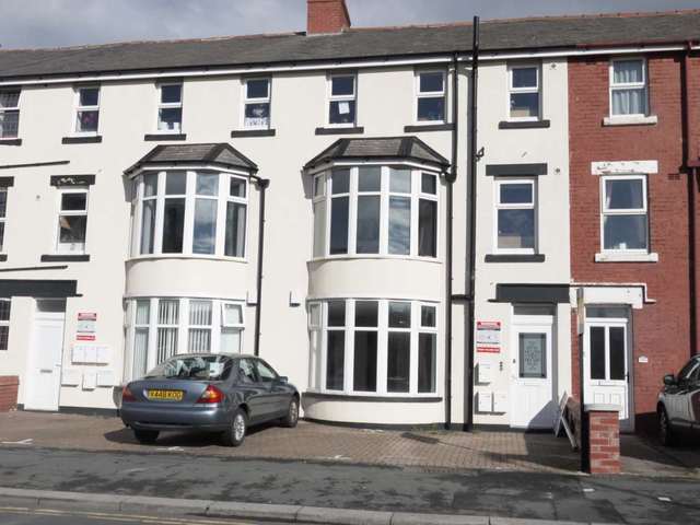  Image of 2 Bedroom Flat to rent at Blackpool  Blackpool, FY4 1HW