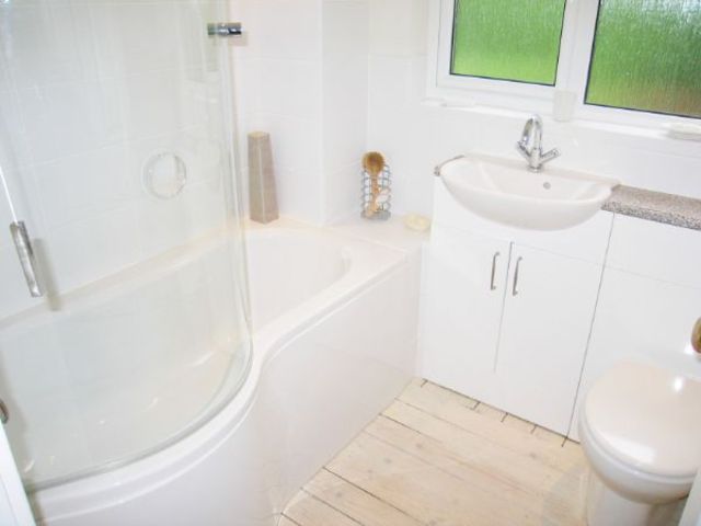  Image of 1 Bedroom Terraced to rent at Bridgestone Drive  Bourne End, SL8 5XG