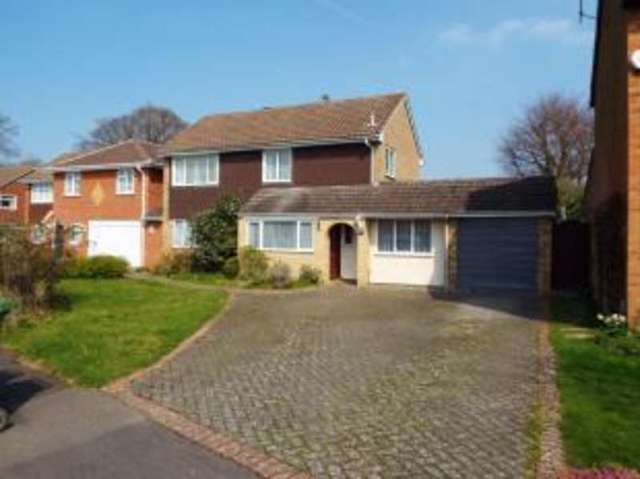  Image of 4 Bedroom Detached for sale at Bracknell Berkshire Newell Green, RG42 2LE