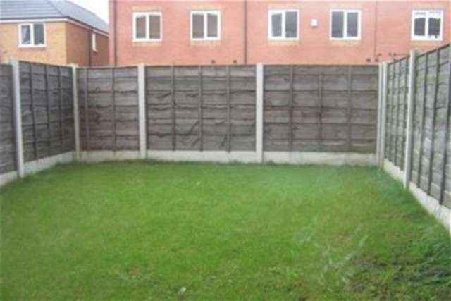  Image of 3 Bedroom Detached to rent at Bolton, BL5 3ZP