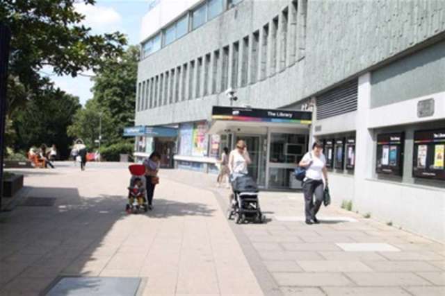  Image of 2 Bedroom Flat to rent at Bromley, BR1 4PA
