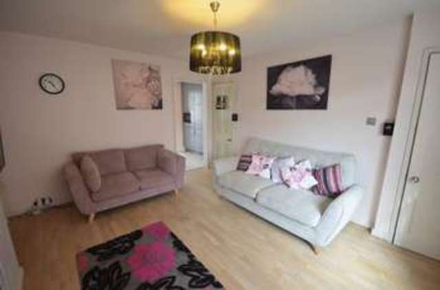  Image of 2 Bedroom Semi-Detached for sale at Cardinal Avenue  Leeds, LS11 8HE