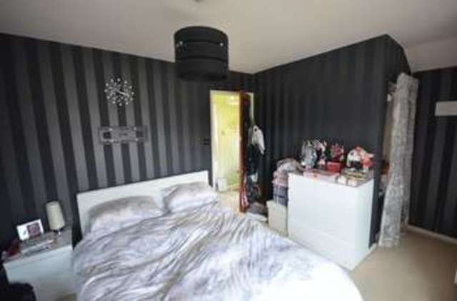  Image of 2 Bedroom Semi-Detached for sale at Cardinal Avenue  Leeds, LS11 8HE