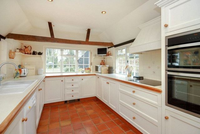  Image of 5 Bedroom Detached for sale at Aylesbury Road Wendover Wendover, HP22 6JQ