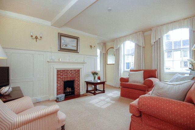  Image of 5 Bedroom Detached for sale at Aylesbury Road Wendover Wendover, HP22 6JQ