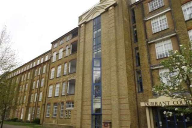  Image of 2 Bedroom Flat to rent at Chelmsford, CM1 1UE