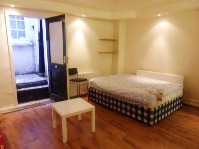  Image of Flat for sale at London, NW1 1LT