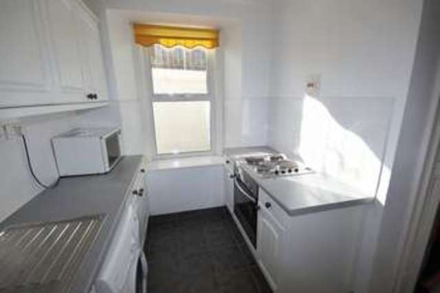  Image of 1 Bedroom Flat to rent at Elton Road  Clevedon, BS21 7RG