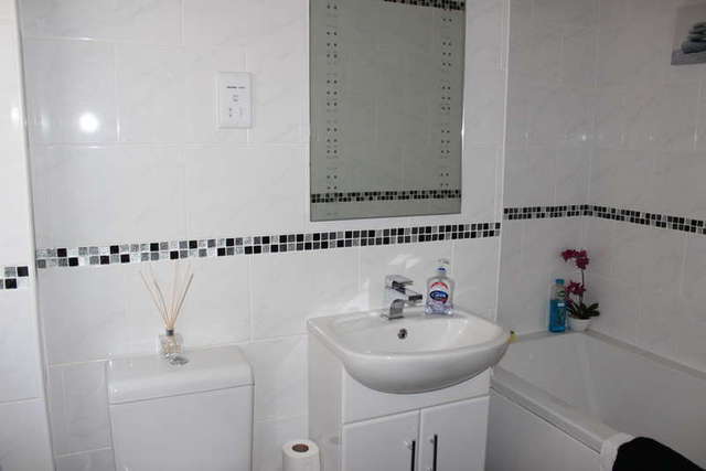  Image of 3 Bedroom Detached for sale at Brayton Selby Brayton, YO8 9RD