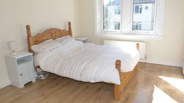  Image of 1 Bedroom Apartment to rent at Freelands Drive  Bridge Of Weir, PA11 3QJ