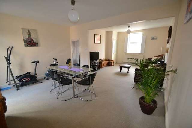  Image of 2 Bedroom Terraced for sale at Willesden Junction, NW10 6TT