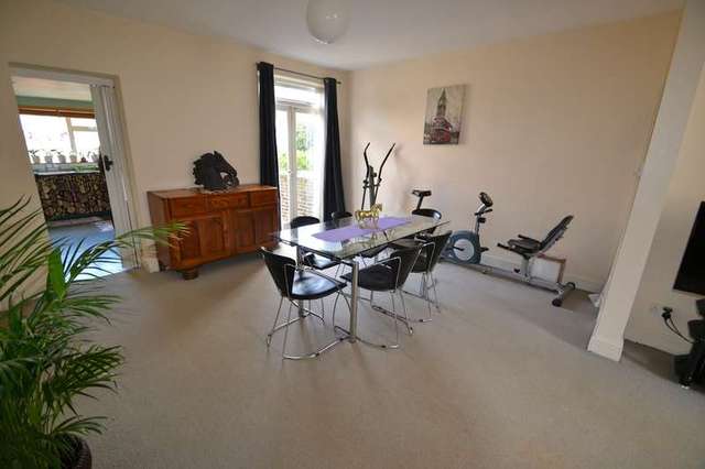 Image of 2 Bedroom Terraced for sale at Willesden Junction, NW10 6TT