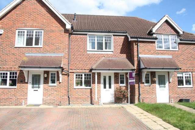 Image of 2 Bedroom Terraced for sale at Earley  Reading, RG6 7EF