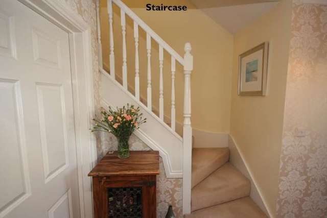  Image of 2 Bedroom Terraced for sale at Earley  Reading, RG6 7EF