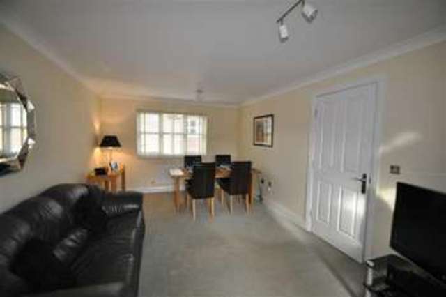  Image of 2 Bedroom Flat to rent at Honeymans Gardens Droitwich Spa Droitwich Spa, WR9 9AD