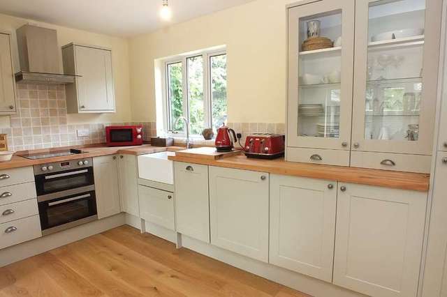  Image of 3 Bedroom Detached for sale at Lechlade Gloucestershire, GL7 3DG