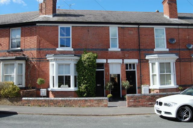  Image of 2 Bedroom Terraced to rent at Limes Road Tettenhall Wolverhampton, WV6 8RB
