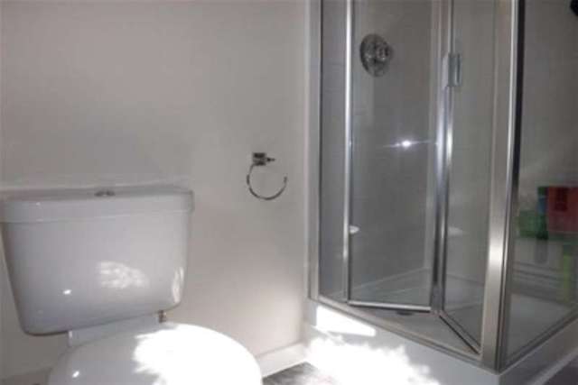  Image of 2 Bedroom Maisonette to rent at Havant, PO9 5AU