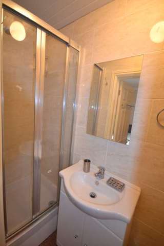  Image of Studio to rent at London Road  Reading, RG1 5DD