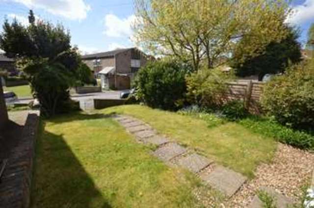  Image of 3 Bedroom Semi-Detached for sale at Peascroft Long Crendon Aylesbury, HP18 9AU