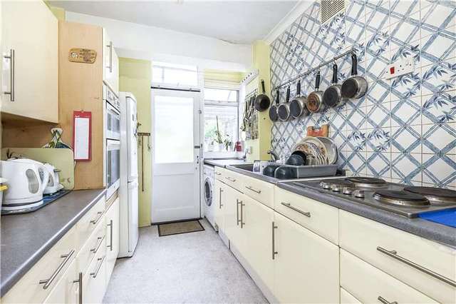  Image of 3 Bedroom Detached for sale at London  Hither Green, SE13 5QW
