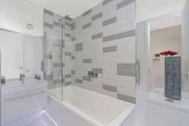  Image of 1 Bedroom Flat to rent at Medway Street  London, SW1P 2TB