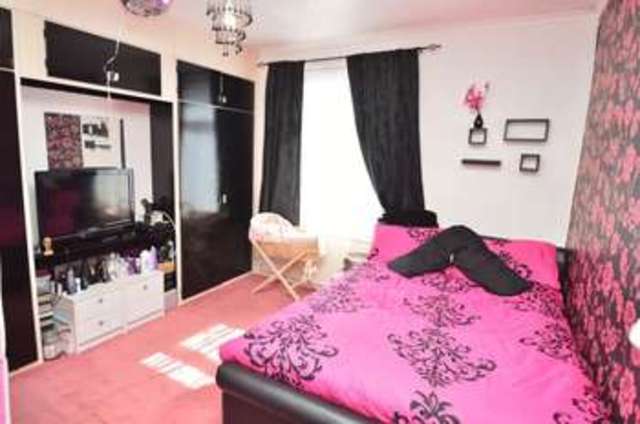  Image of 2 Bedroom Terraced for sale at Minerva Street  Nottingham, NG6 8GR