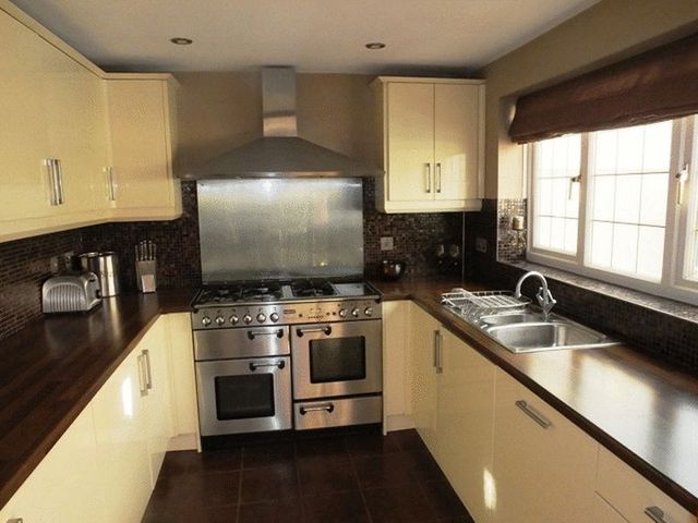  Image of 4 Bedroom Detached for sale at Mulcaster Avenue Grange Park Swindon, SN5 6EH