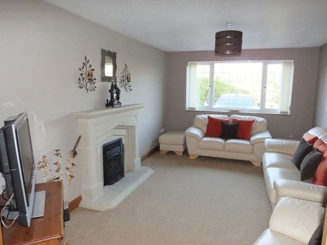  Image of 4 Bedroom Detached for sale at Mulcaster Avenue Grange Park Swindon, SN5 6EH